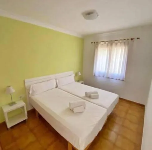 Casa de Férias 3 Bedroom Villa, San Jaime, Son Bou